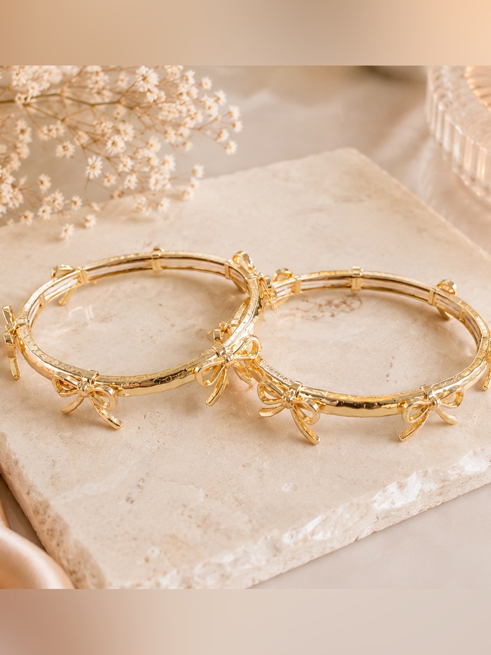Windsor Gold Bow Accent bracelet (2 available)